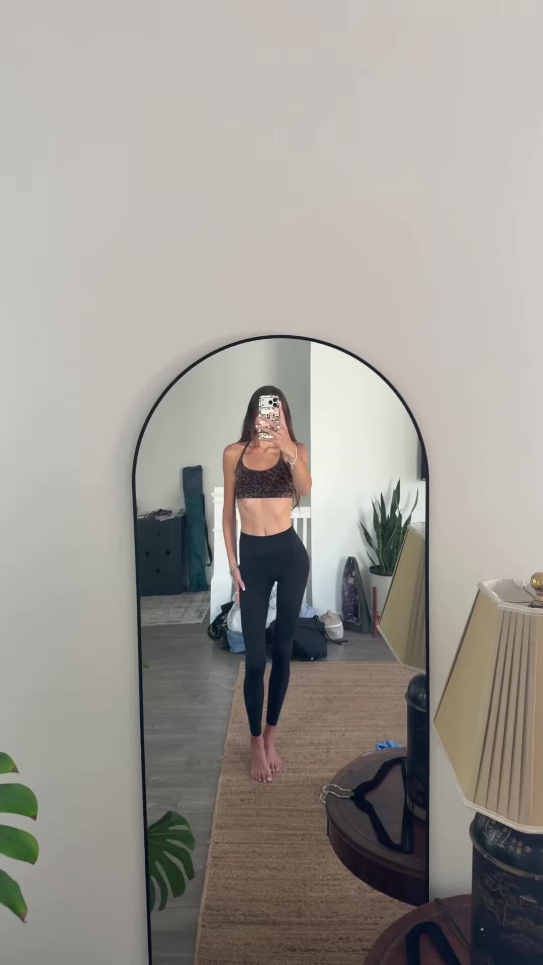 @bellarchacon