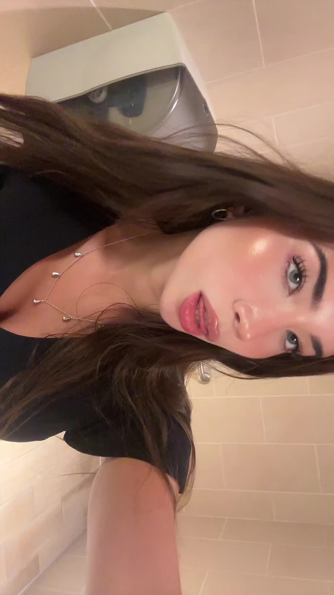 @annibbb