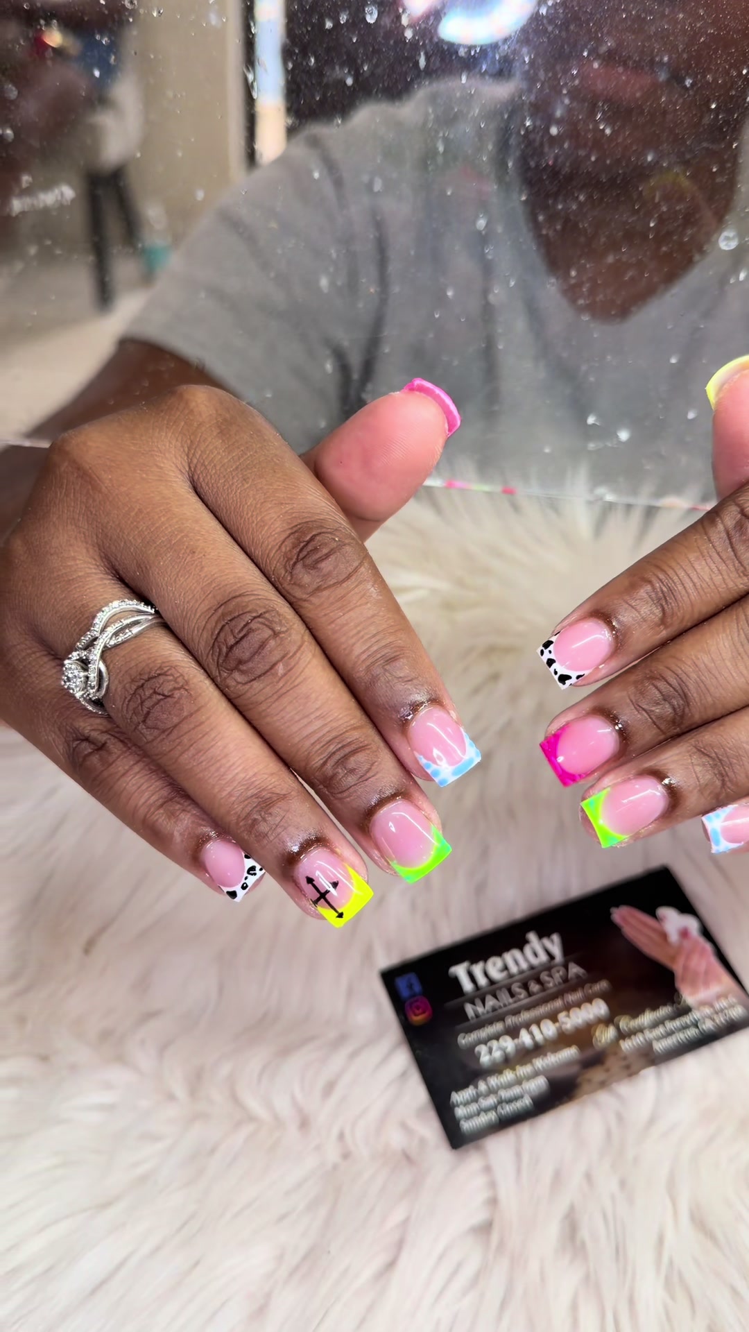 @Trendy Nails & Spa