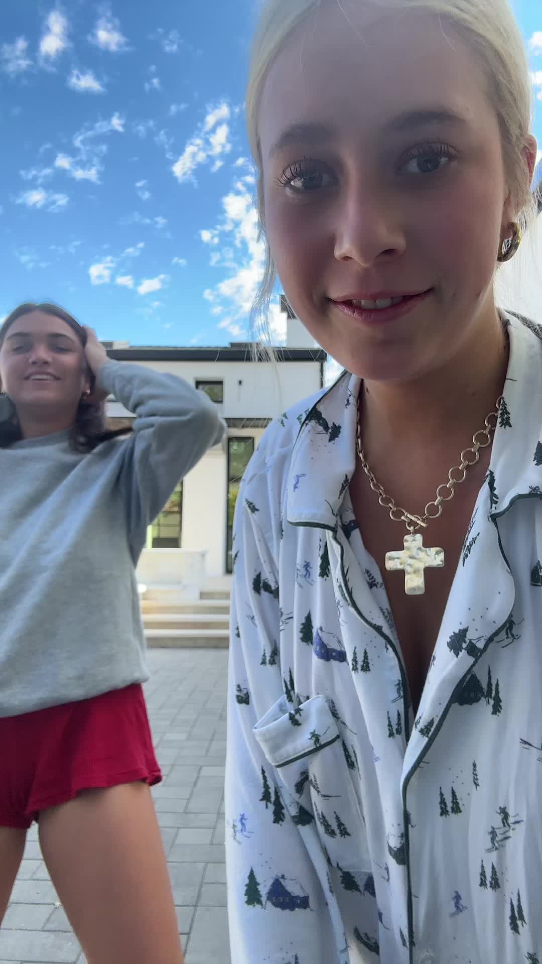 @halfbittentang