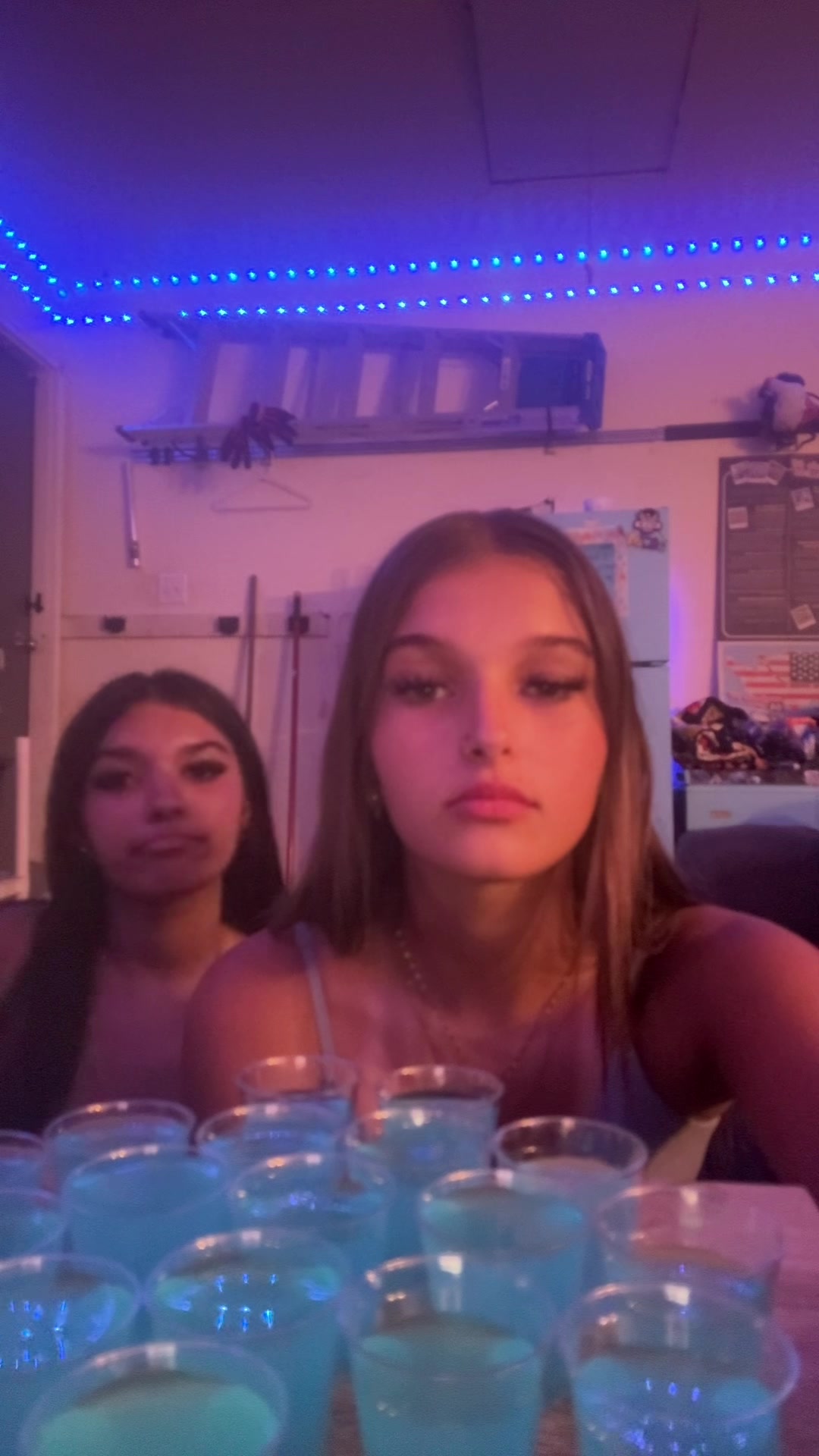 @𝓐 𝓿 𝓪 🦋
