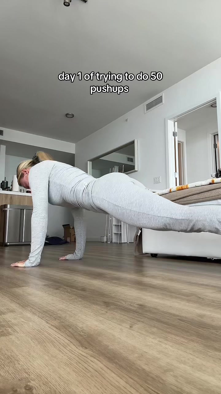 Caroline Wick (@carollinewick) - Urlebird