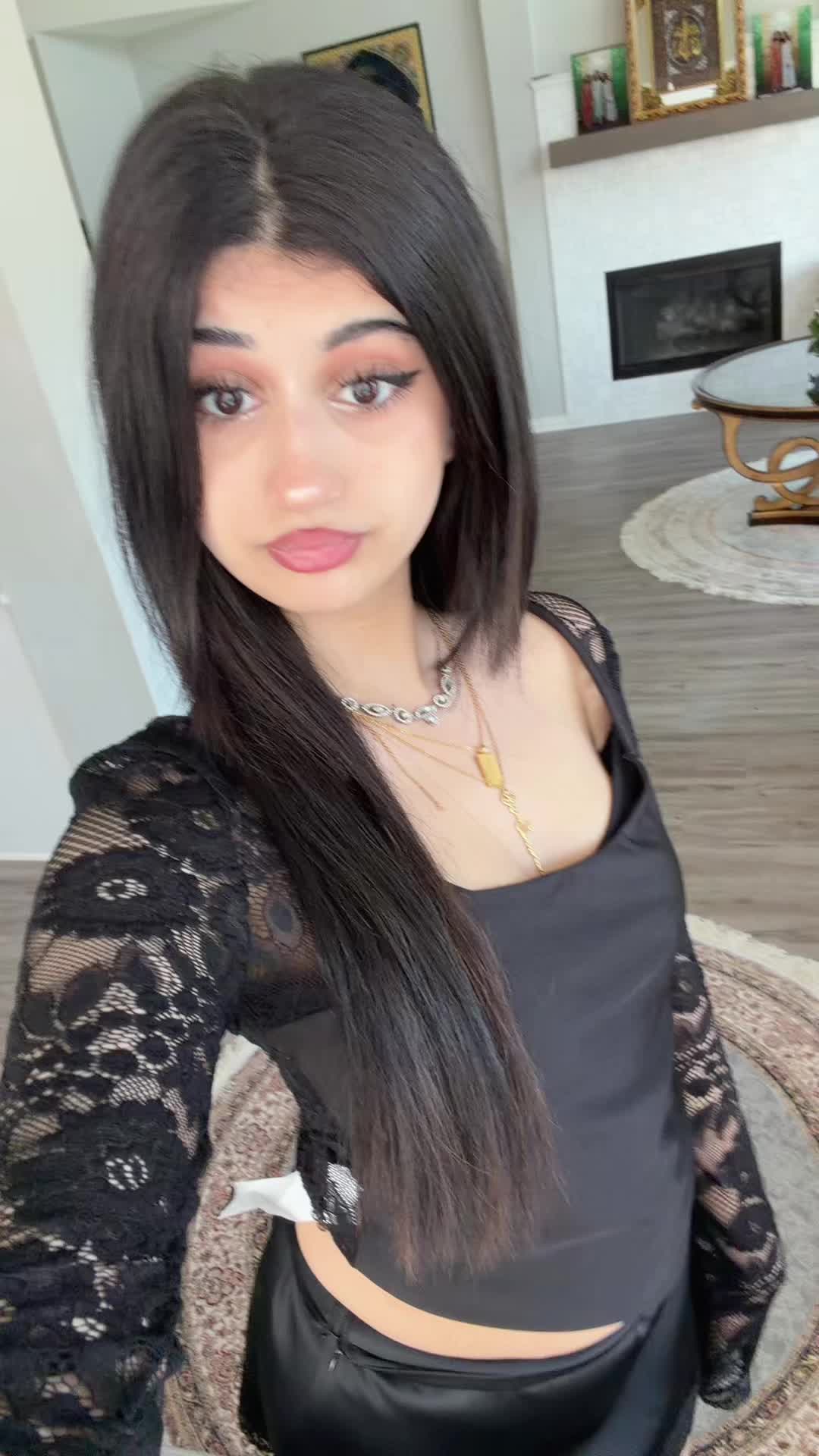 @$abrina