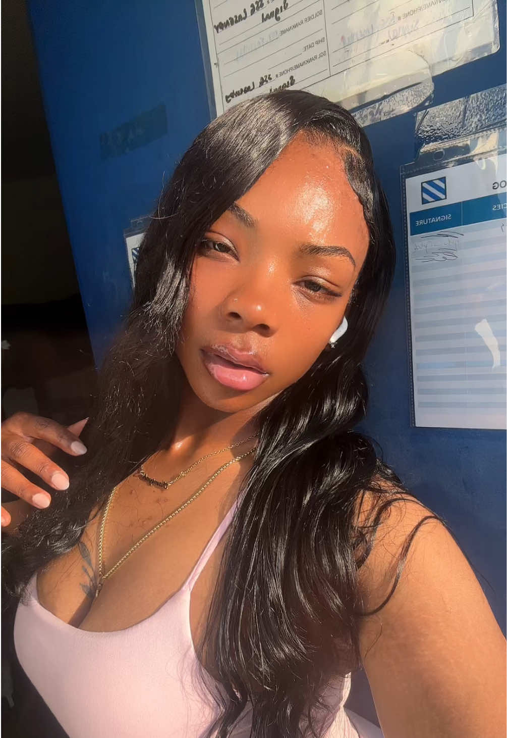 @Ms out the way💗