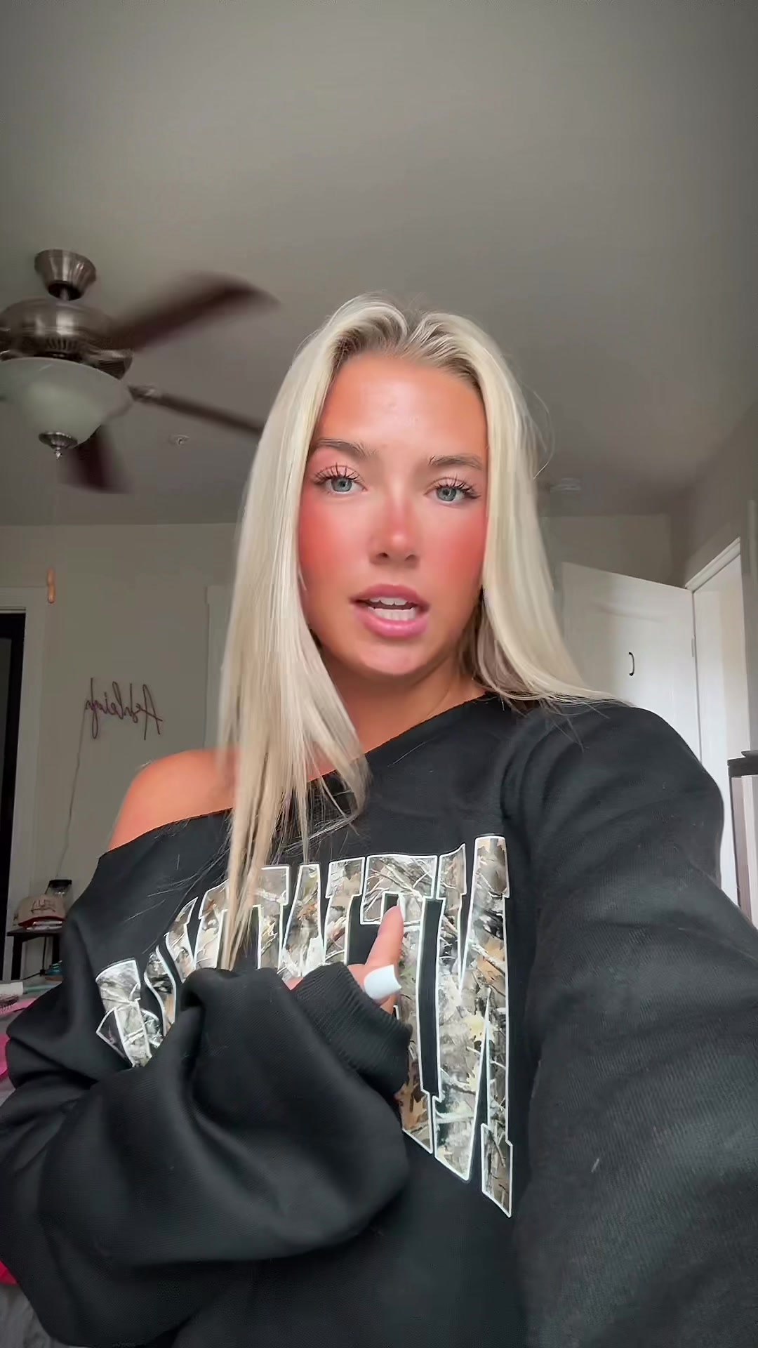 @ASH🦋