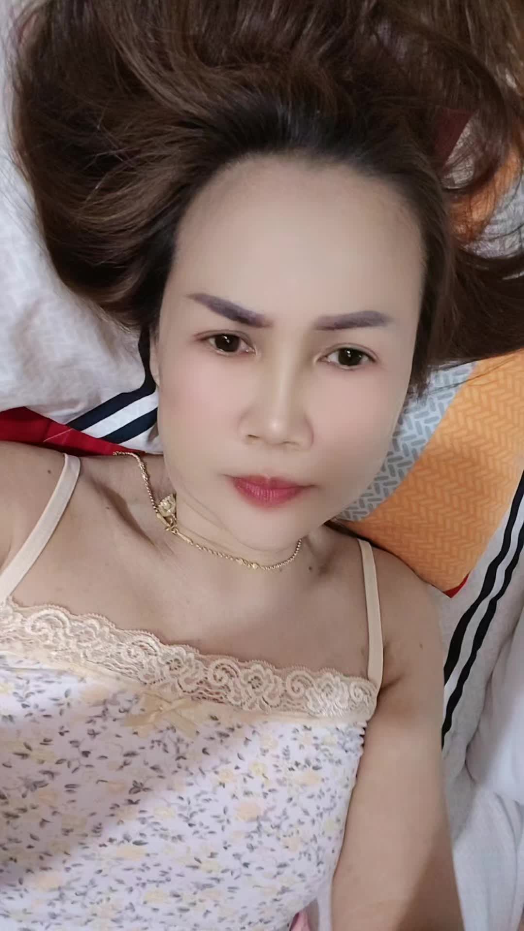 @oil🌿💚ผู้หญิงยิ้มยาก☘️💚
