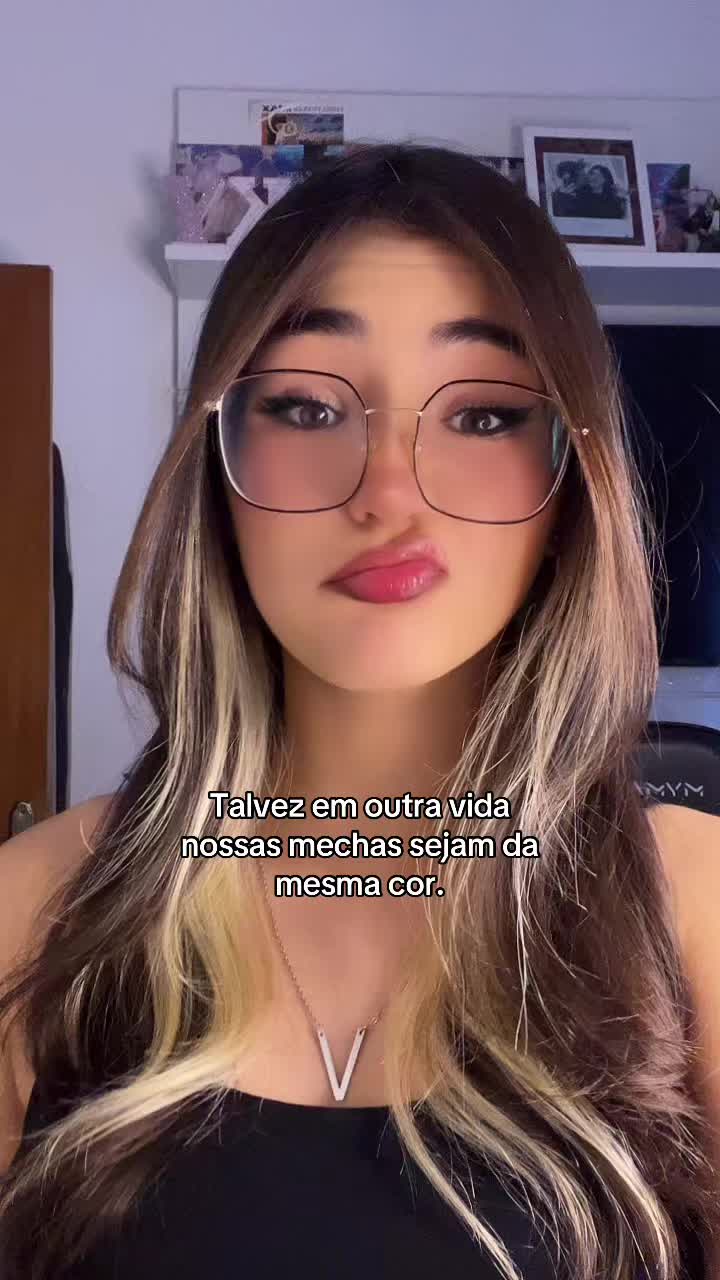 @VickyOlliveira