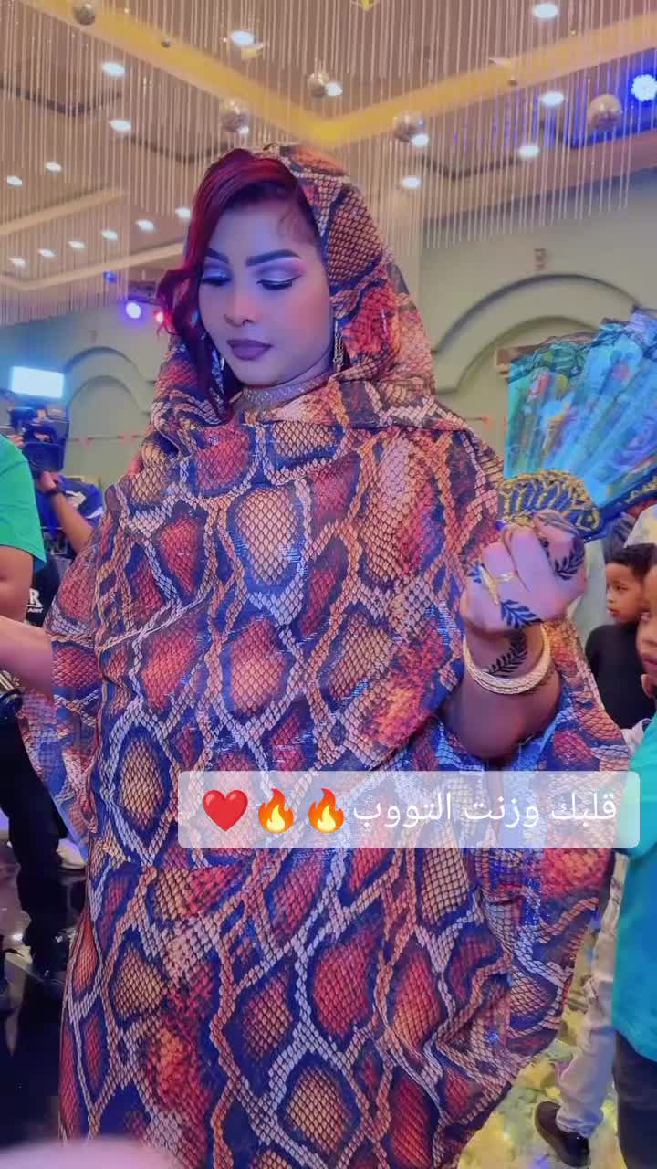 @المصممة زينب أبو شام "قرمصيص"