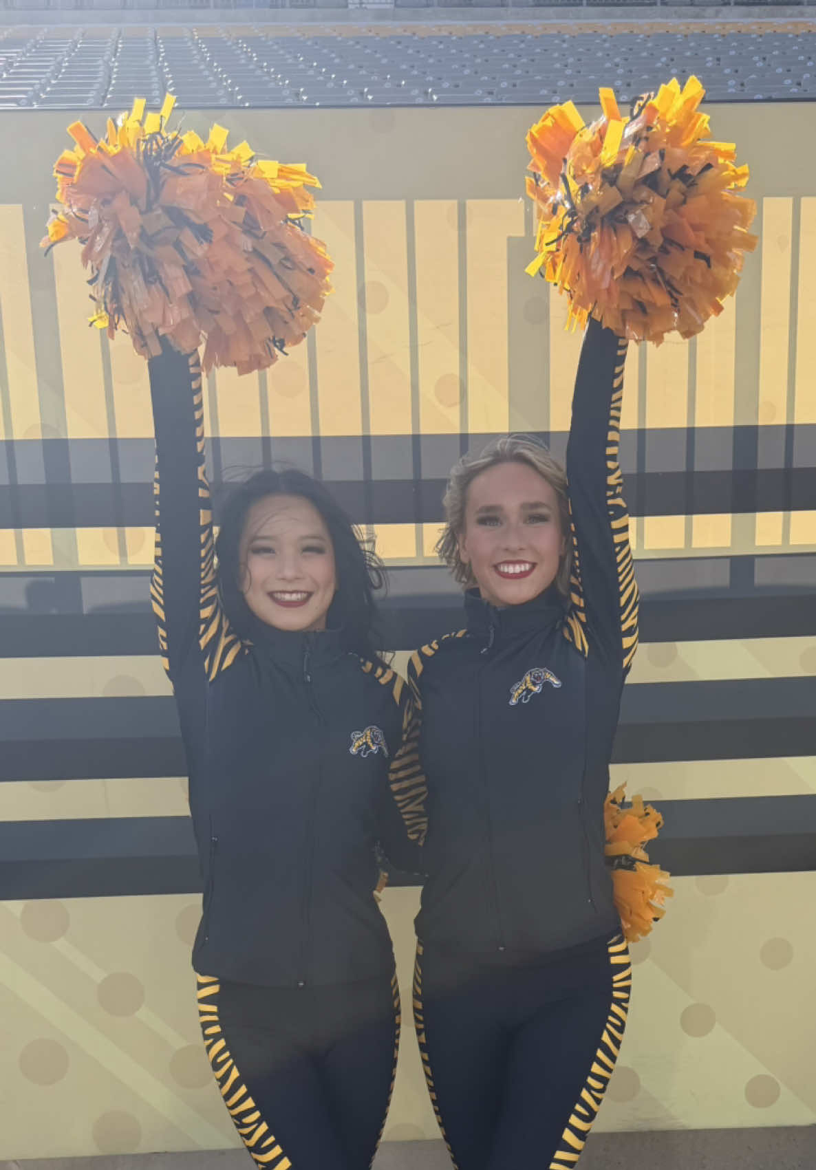 @TICATS DANCE & CHEER