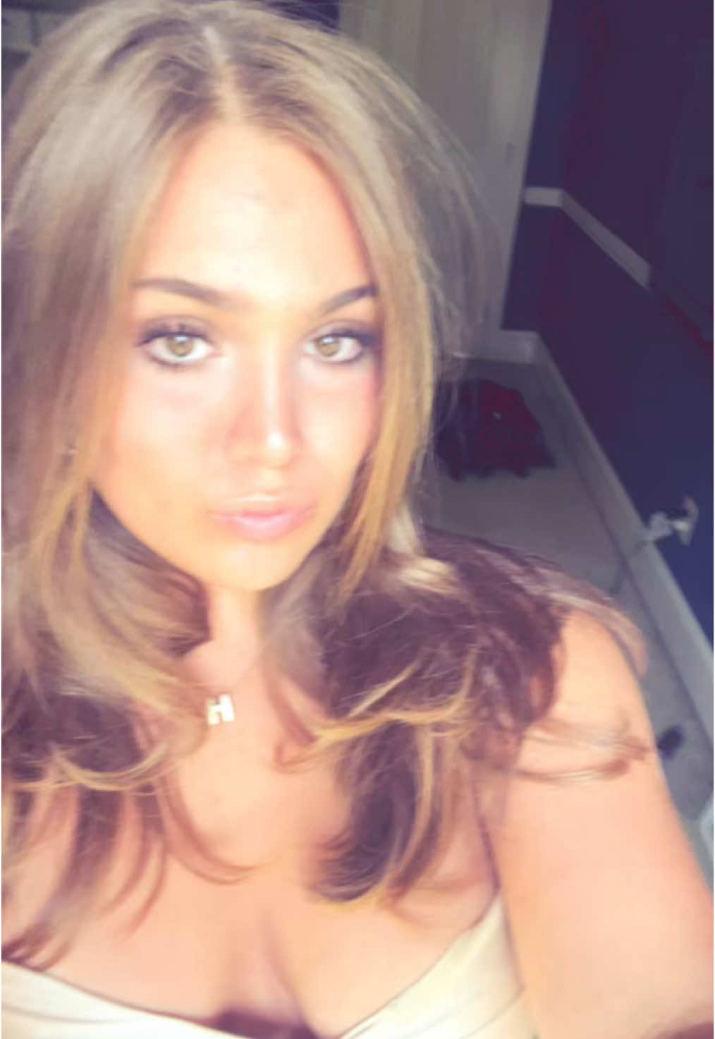 @ellaaenochs