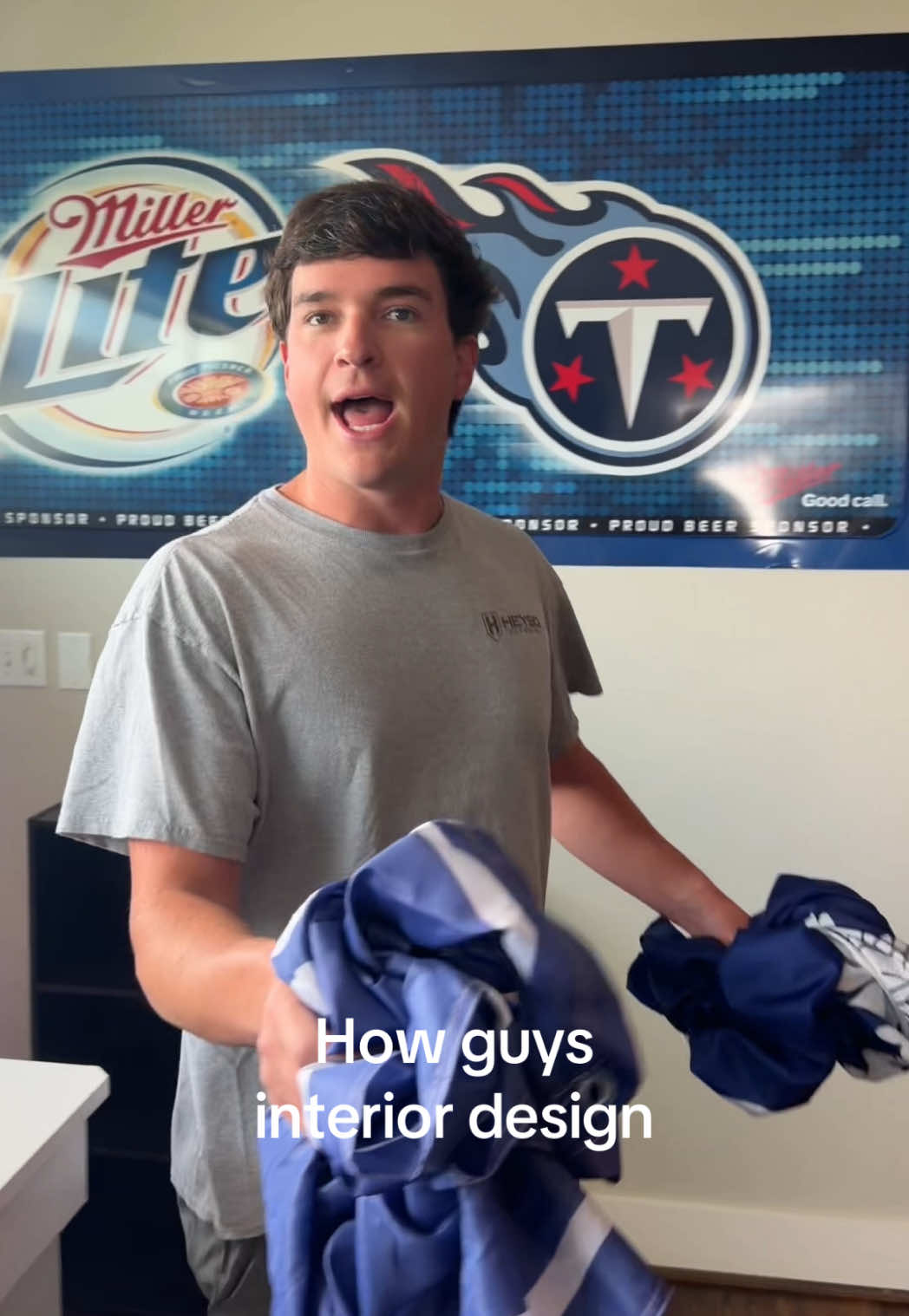 @elliott_hayes