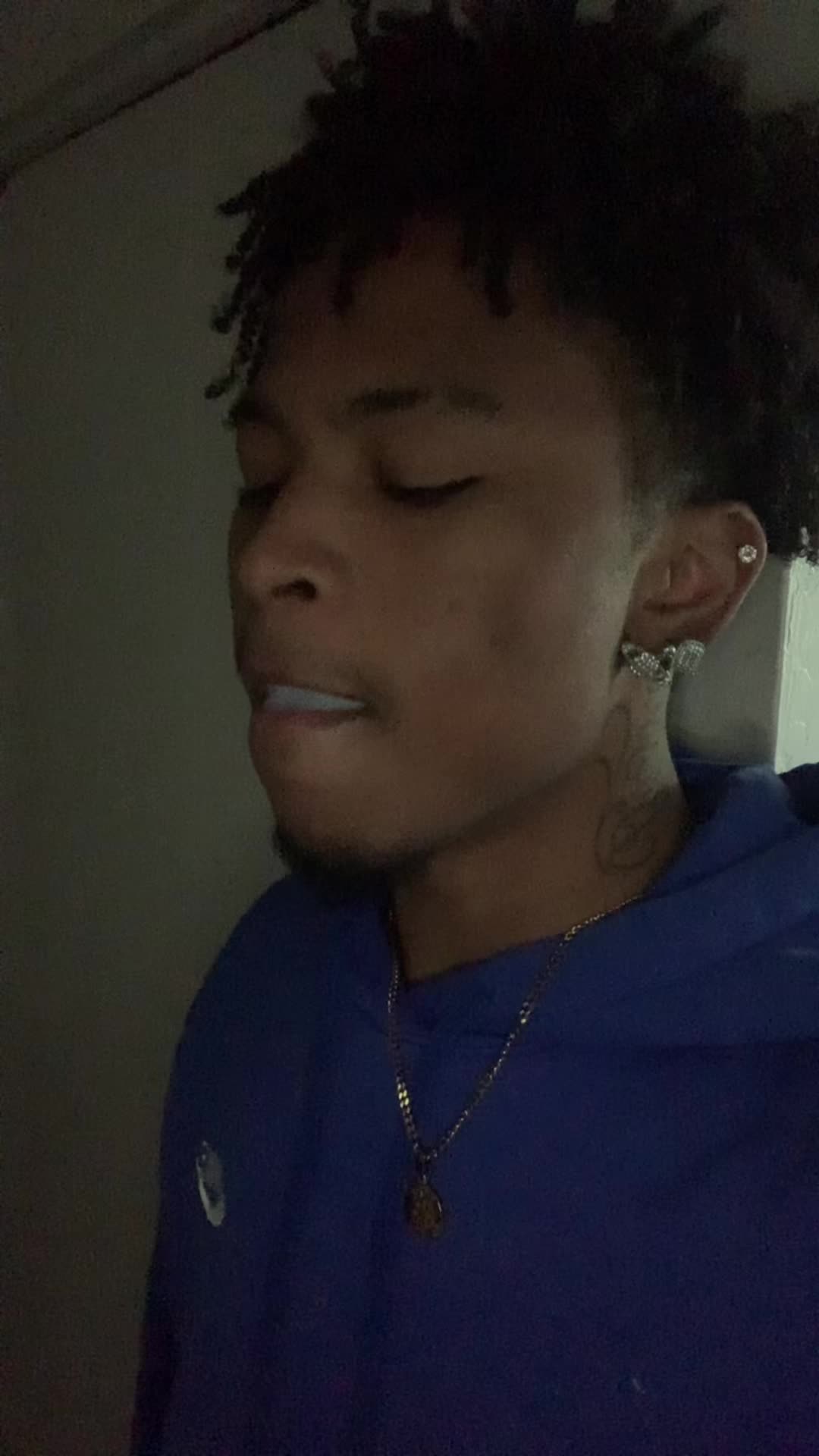 @.🦈🦈