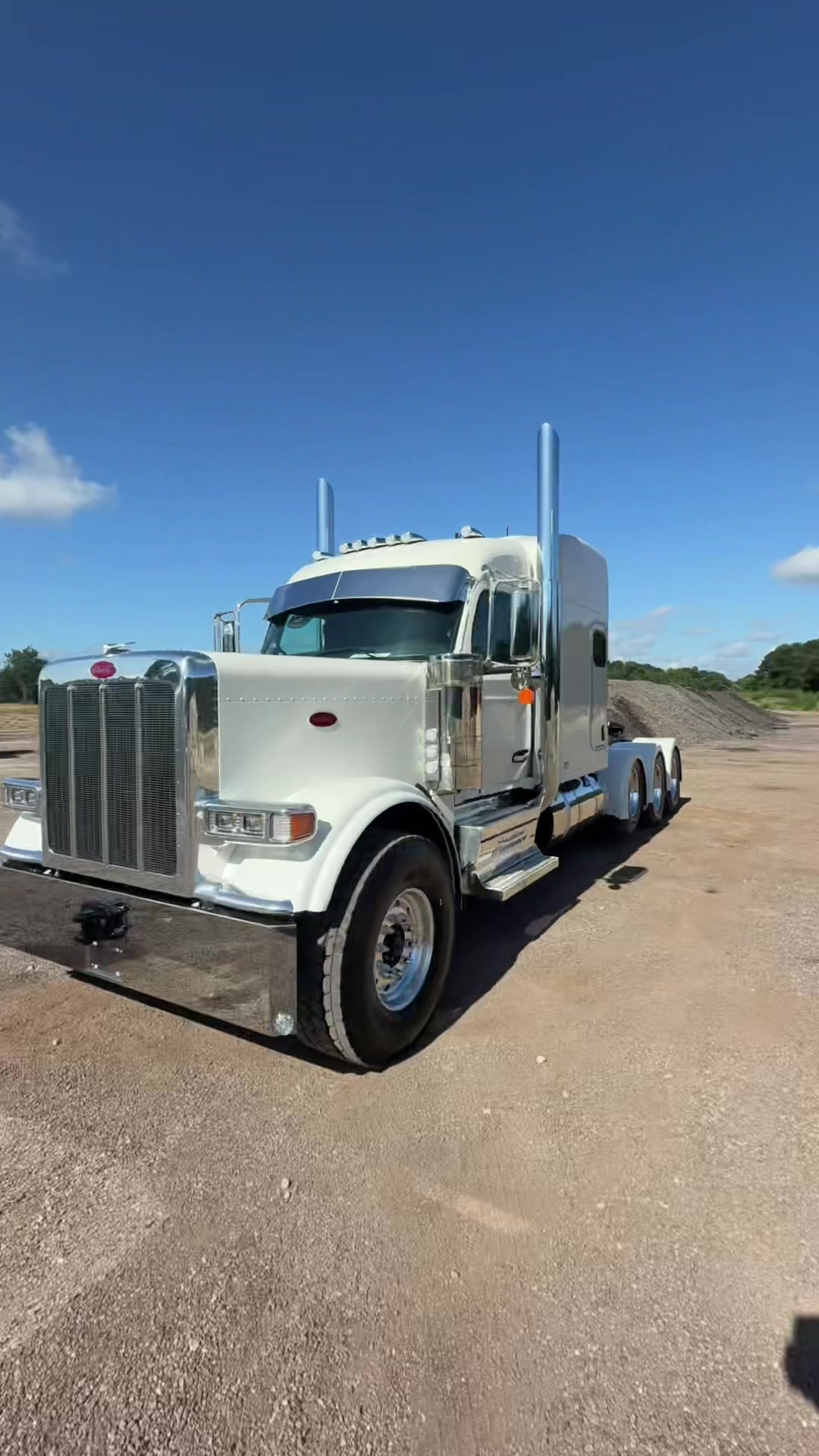 @truckshowjoe