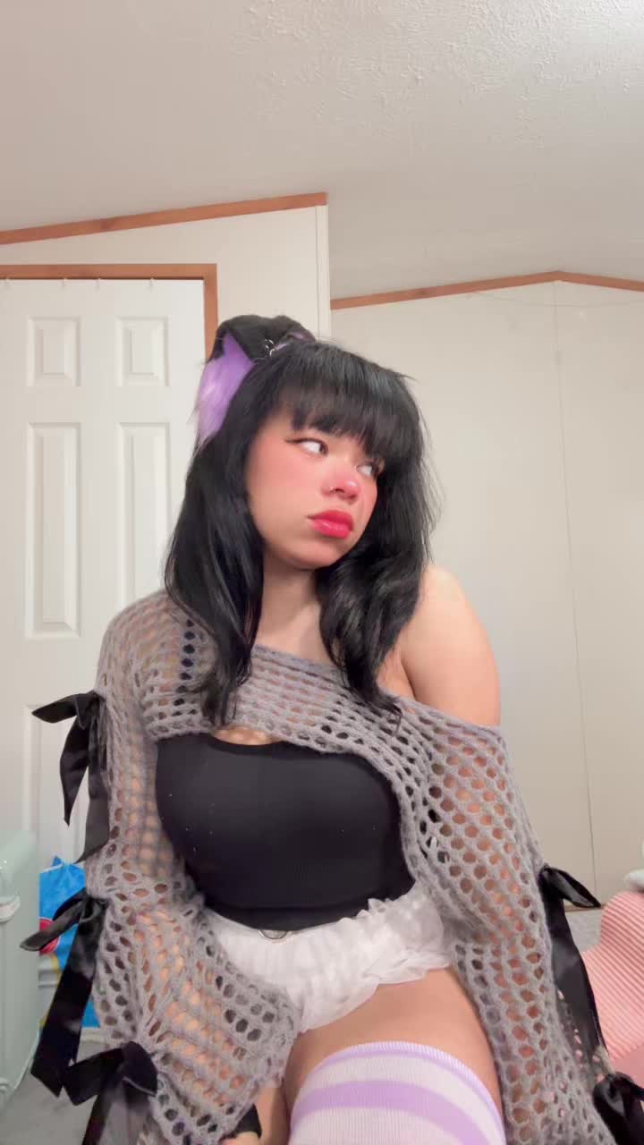 @Lilcrayon_