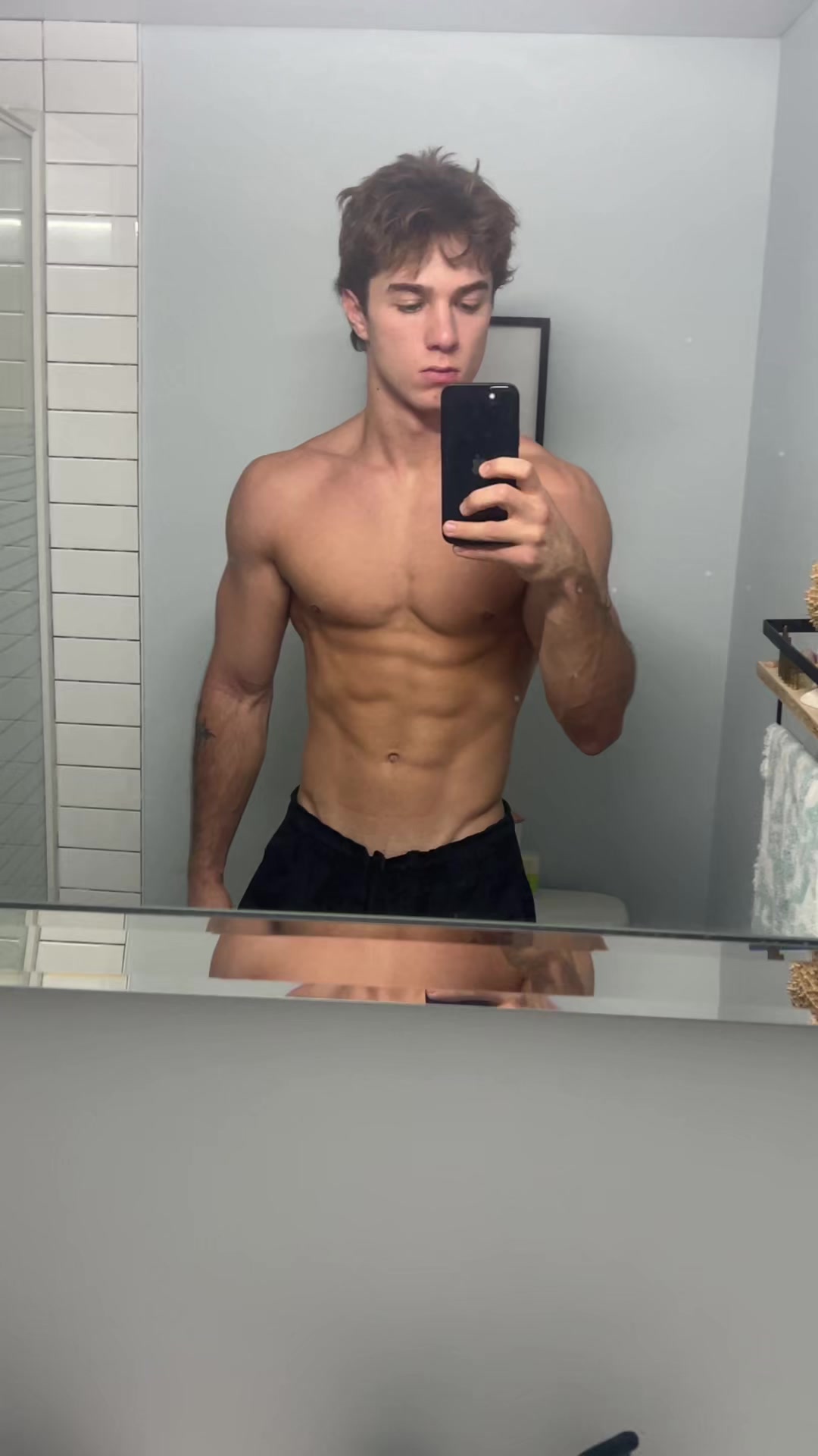 @currado__