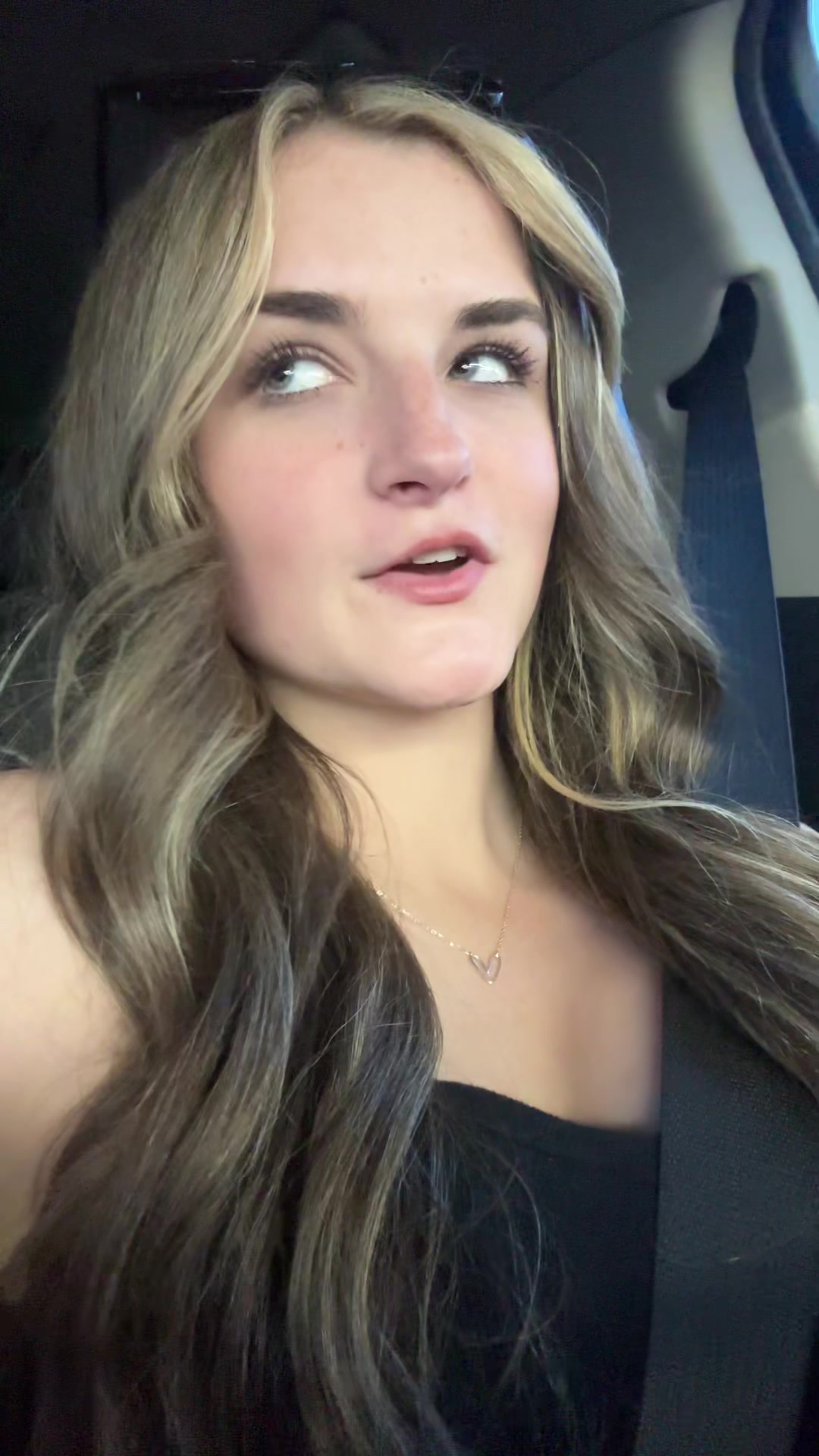 @VIVI ✝️