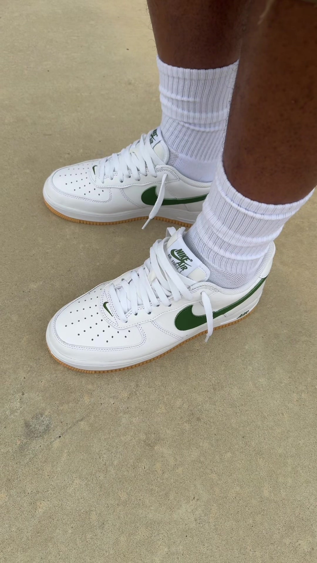 @jaymuney_lovesneakers