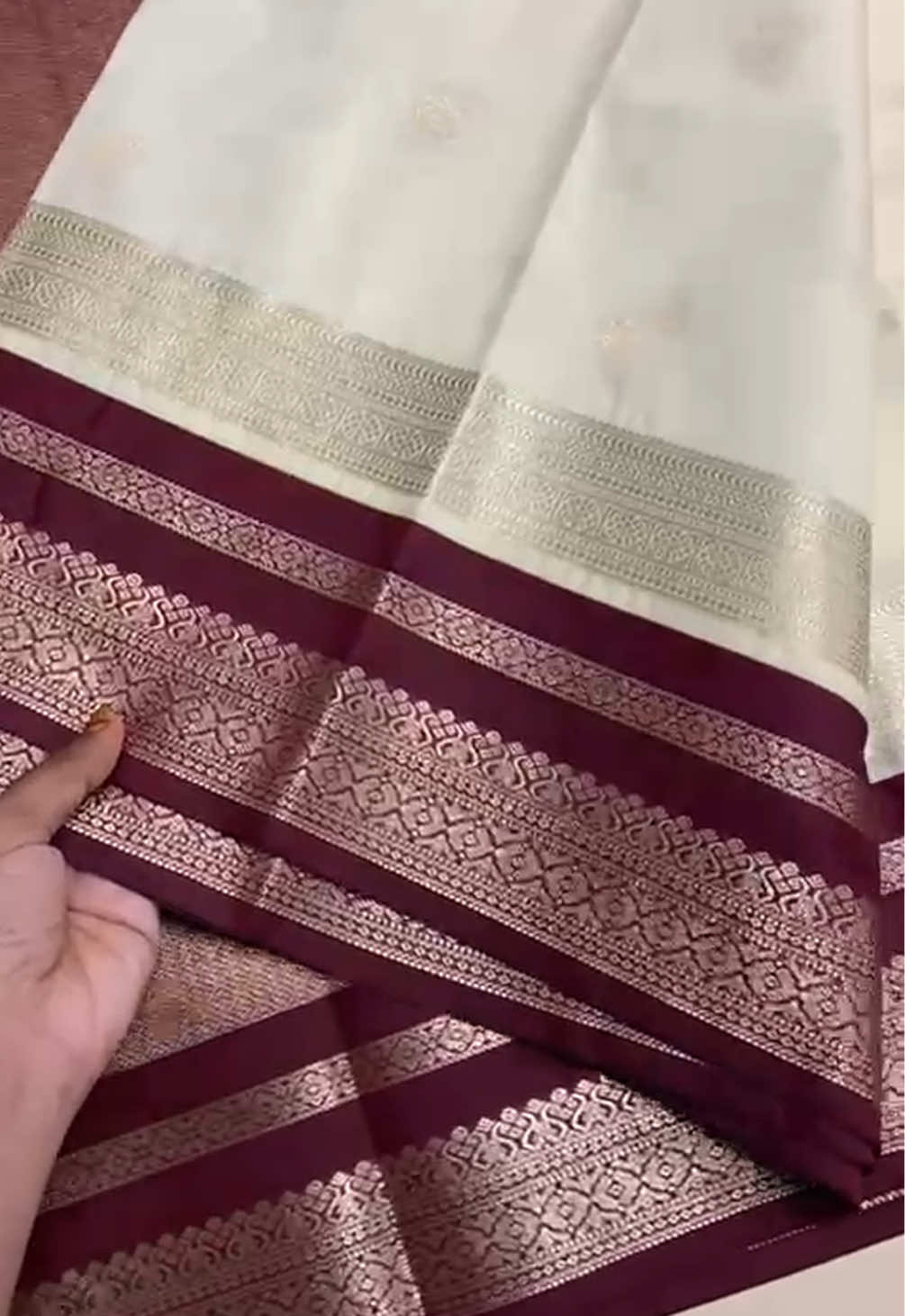 @Six Yards Pattu