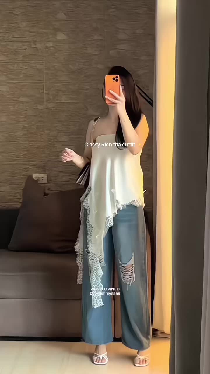 @Ashhiyaaaa