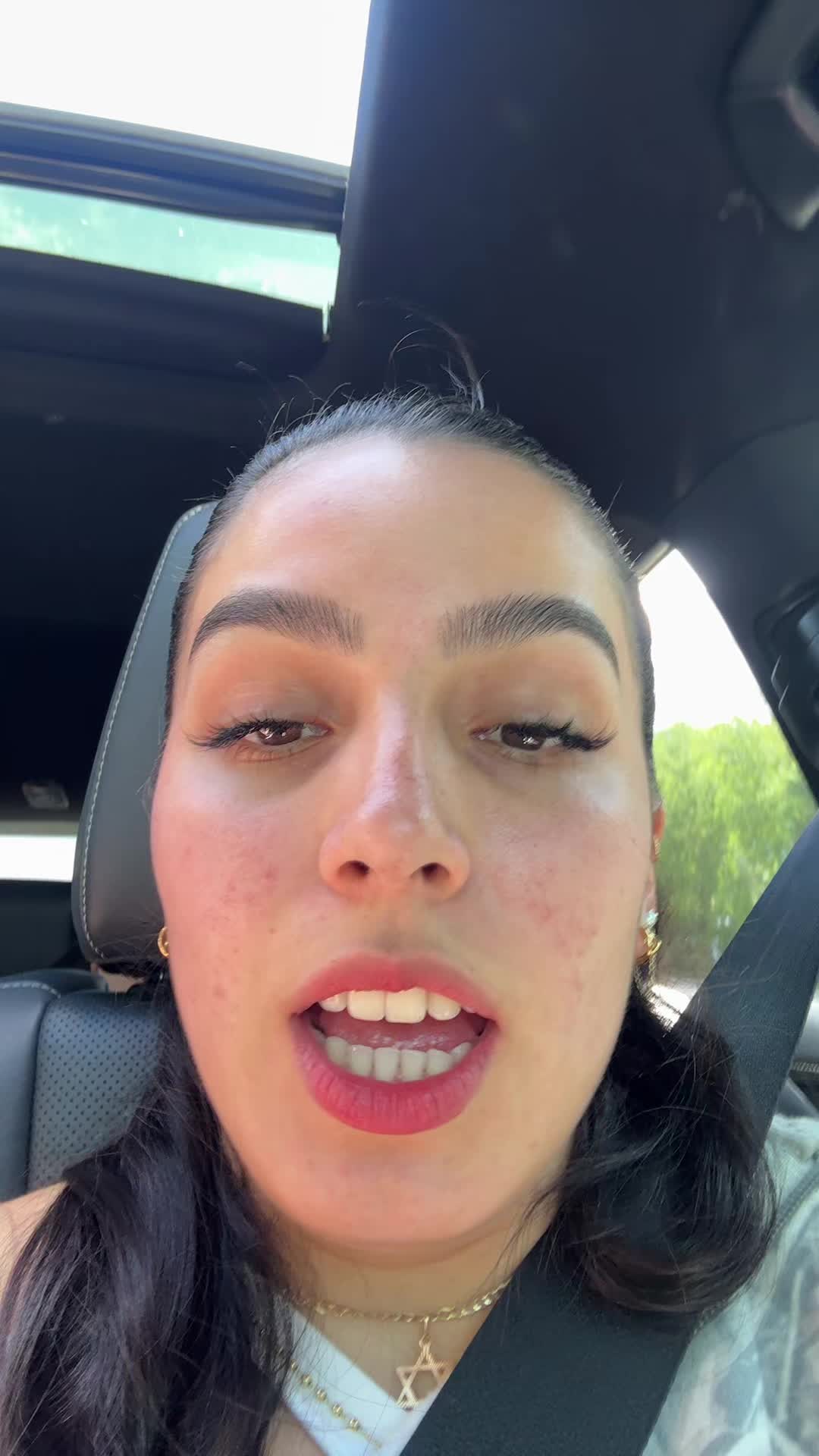 @Pelinegra