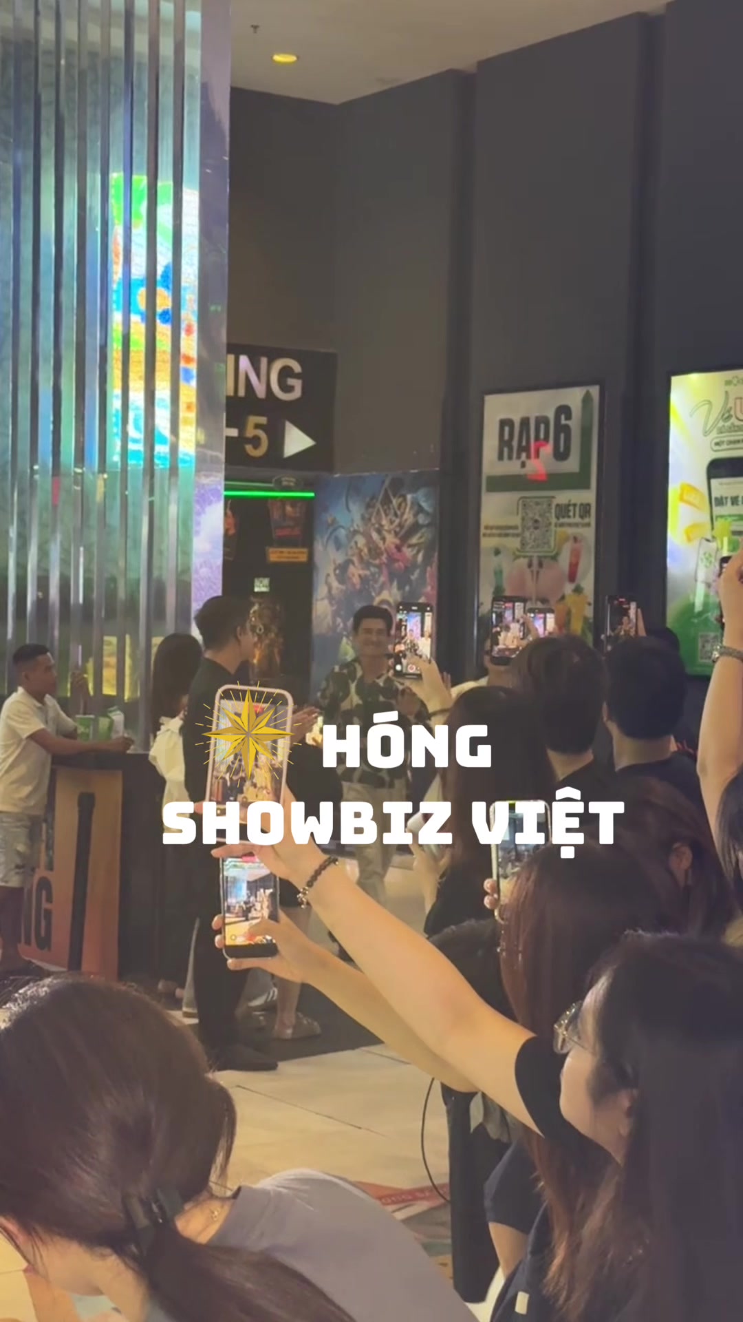 @Hóng Showbiz Việt