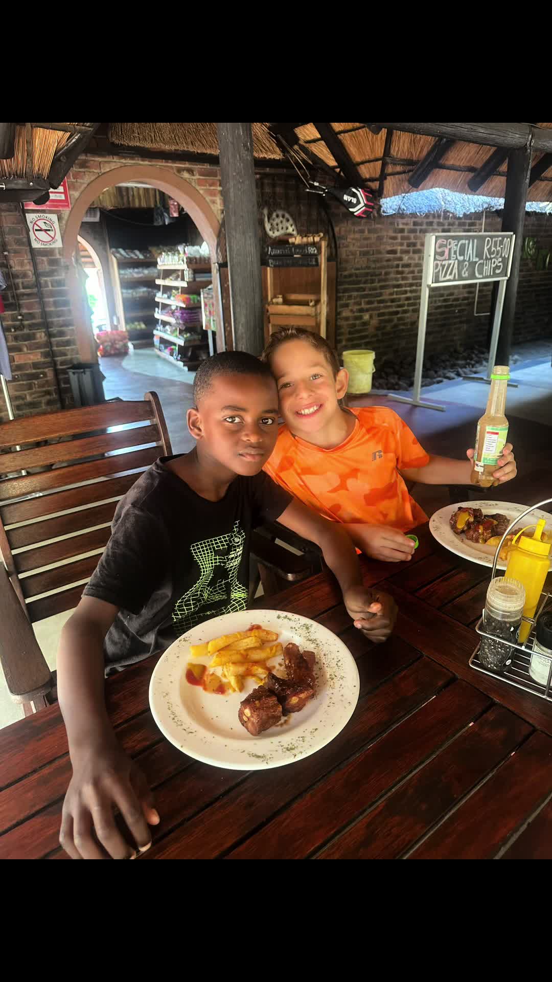 @Lucy van Schalkwyk 🇿🇦
