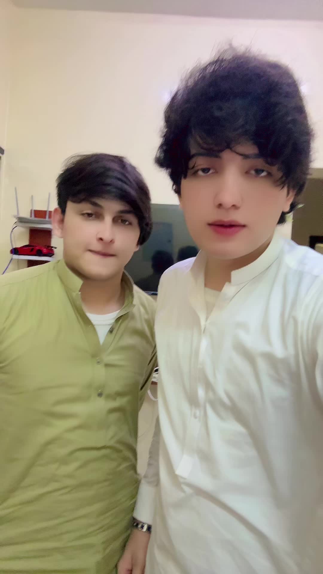 @🌹ŞÅBĪŁ🦅ĶĪŇĞ 👑