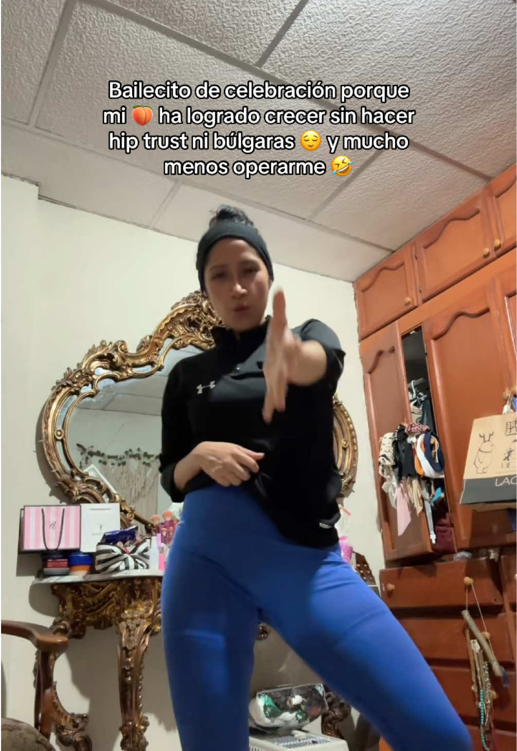 @Sofi 🦦 &bull; T&uacute; amiga Sagitario