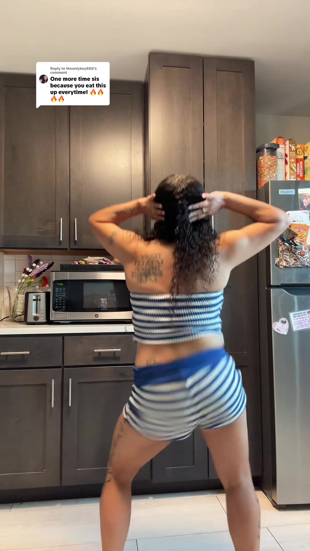 @momof4