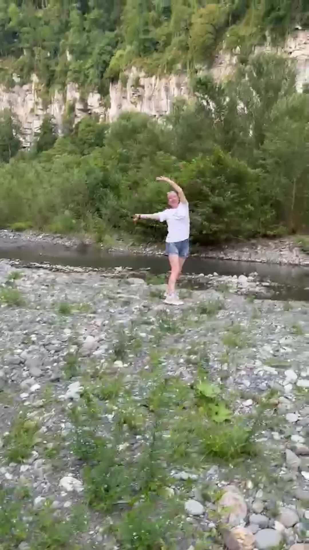 @LILU19_