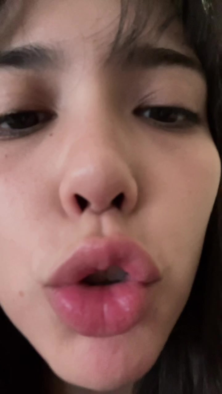 @Cristian Daniela ๐จ