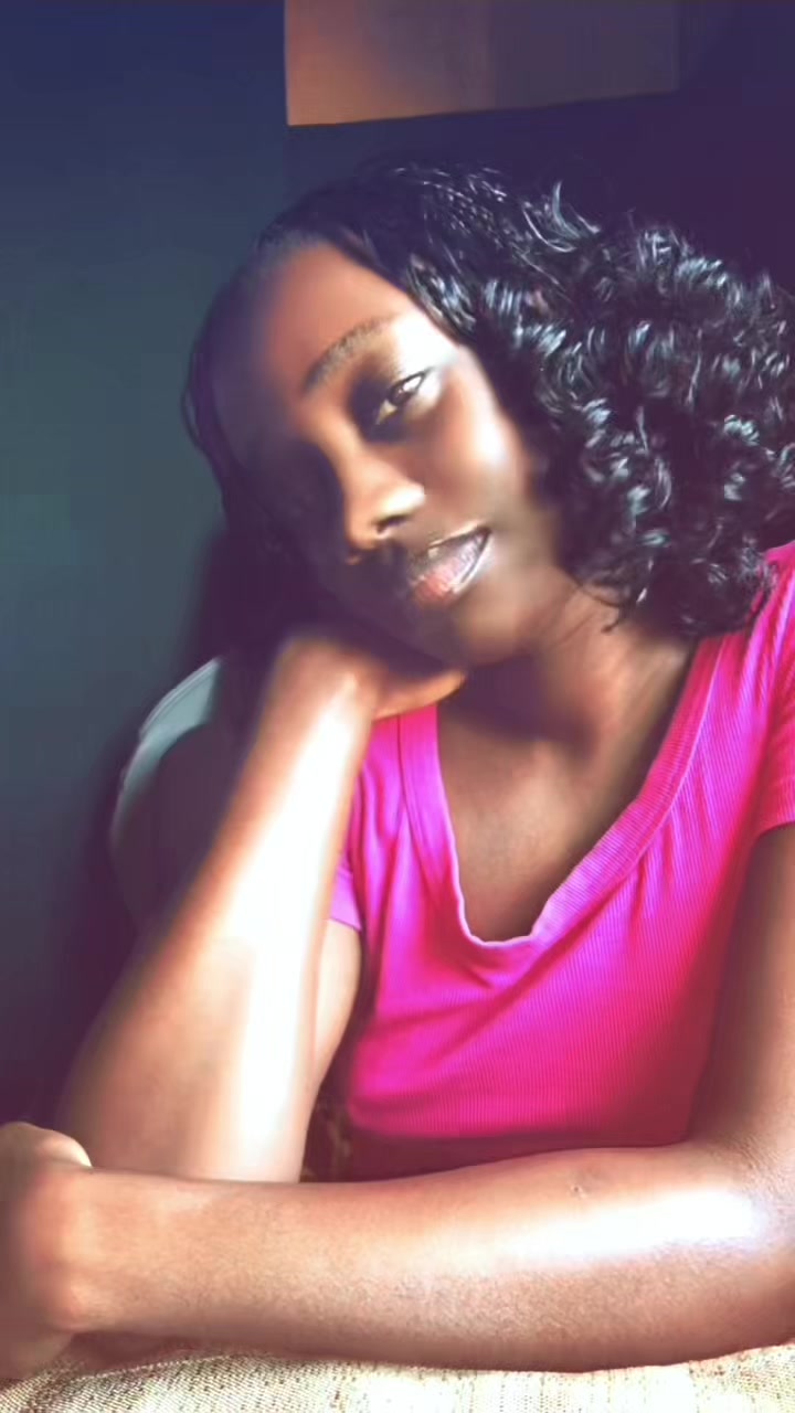@Ms_Lubinda ᥫ᭡.