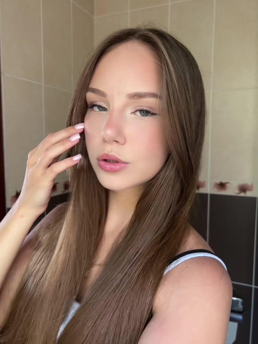 @полина