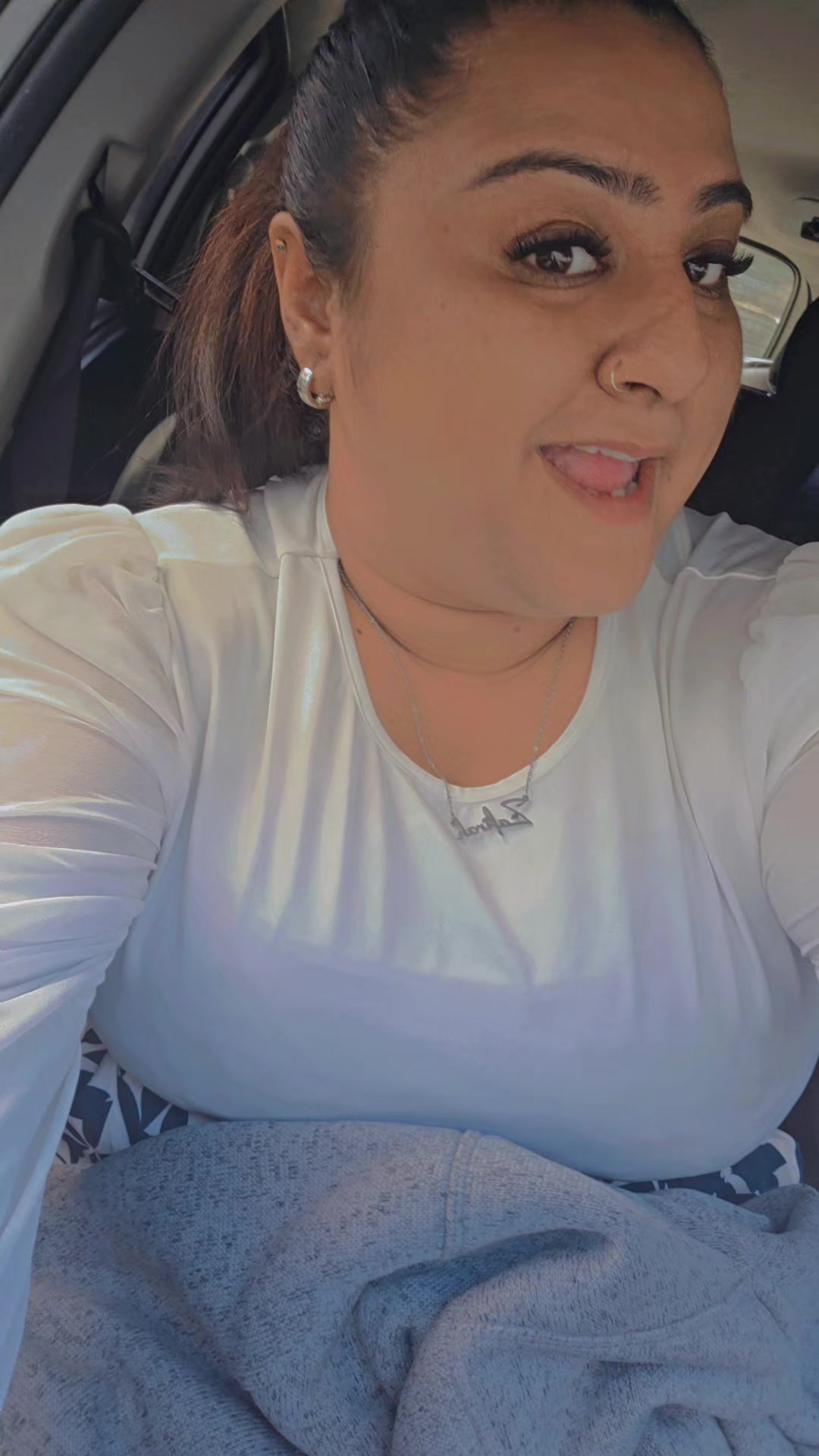 @ظافرة خان
