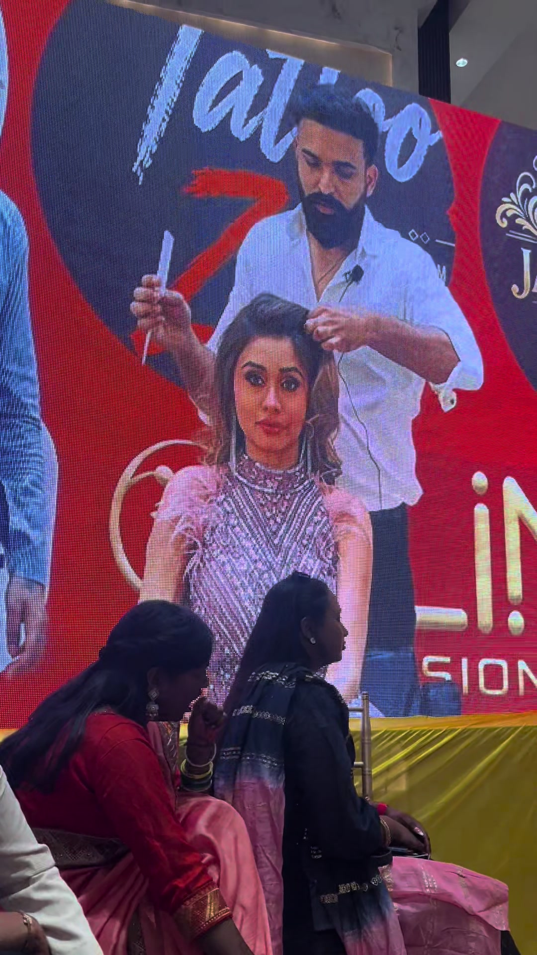 @Unique Muskan Beauty Parlour