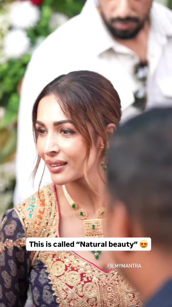 @ALINA KHAN