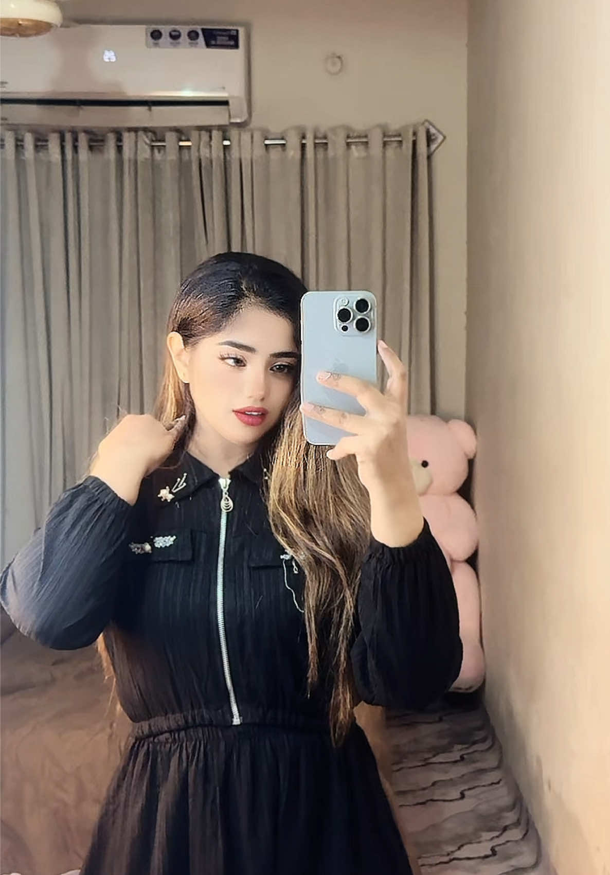 @ReeM Kh@N 🕊️