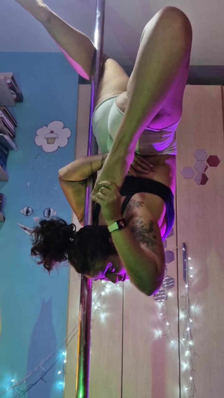 @Mirela Perez