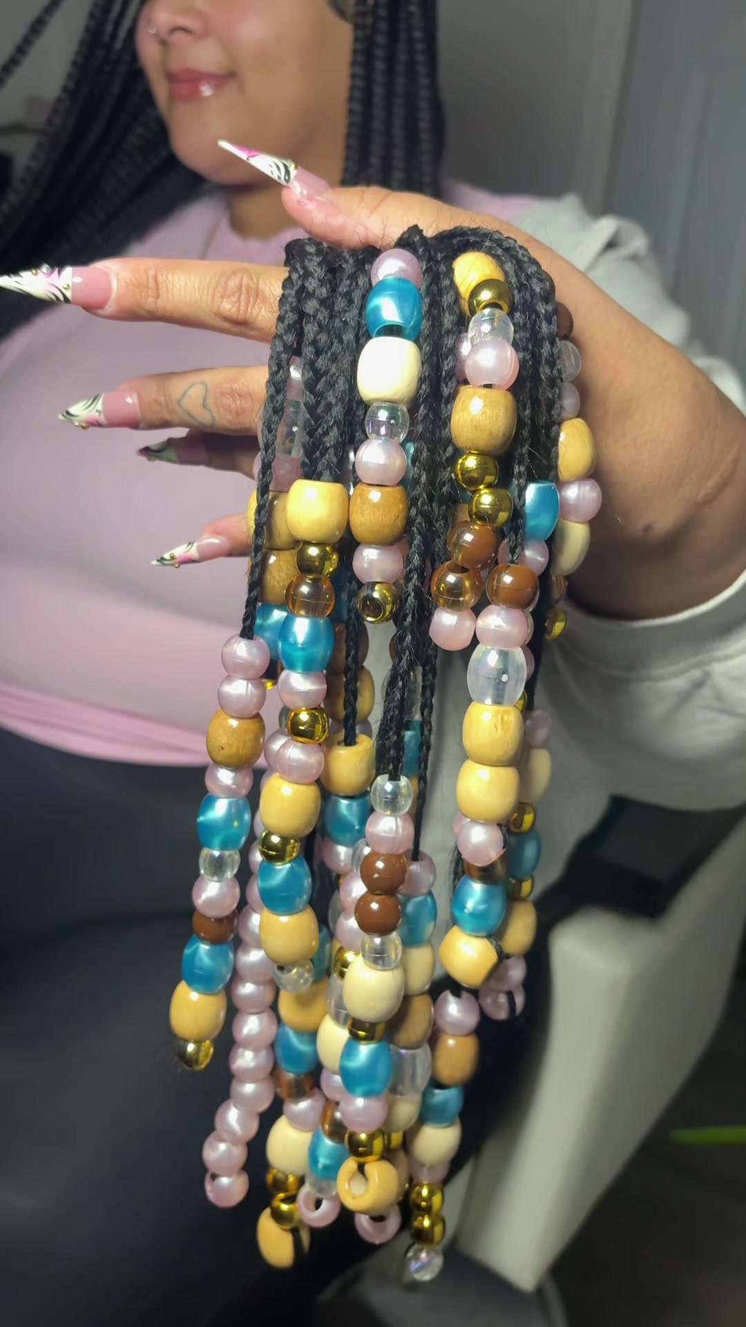 @Hairbylishaa