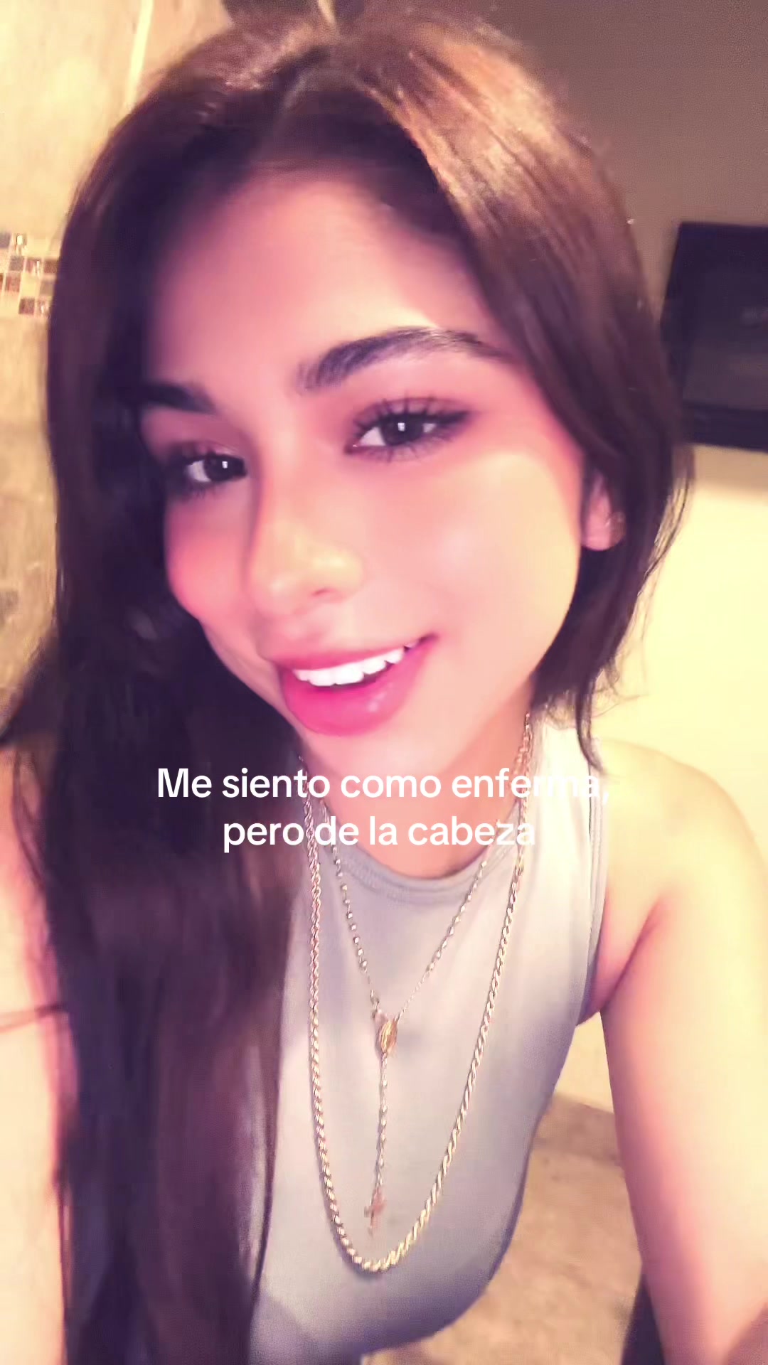 @crystalnevarez_