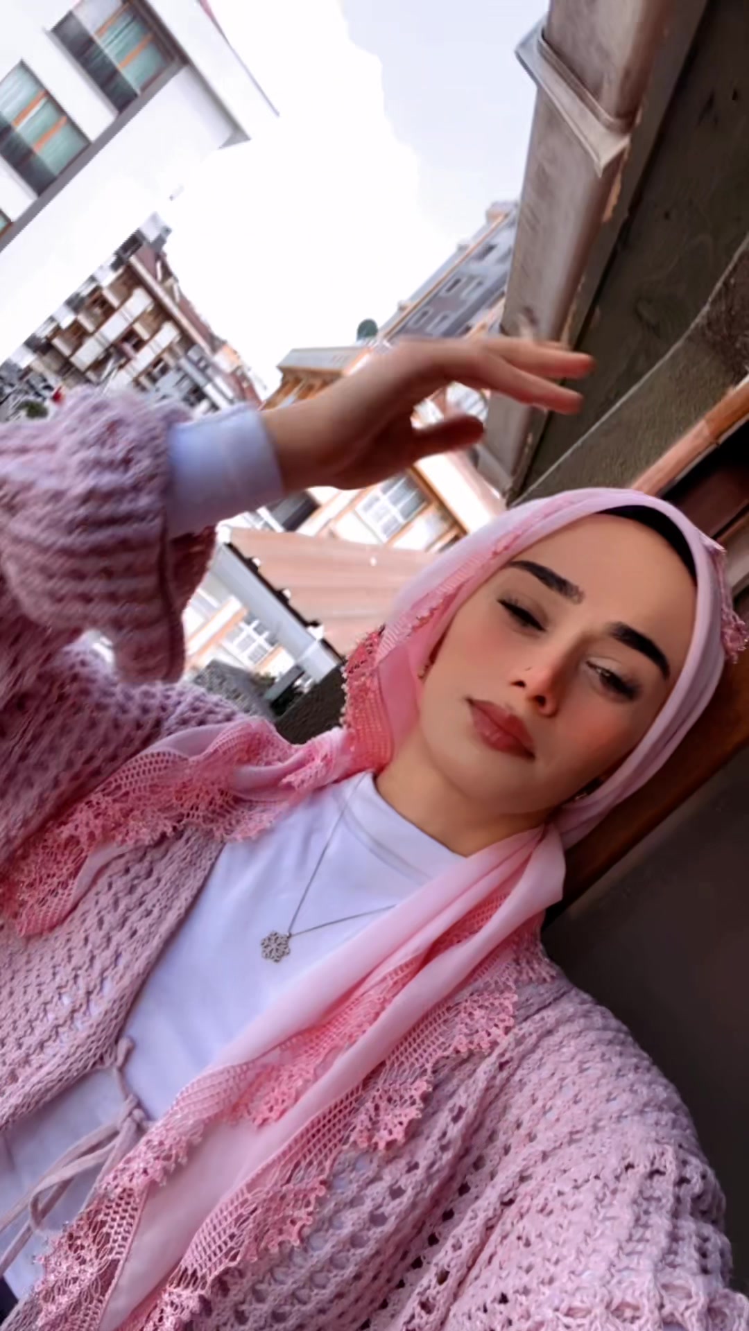 @Roza 🦋