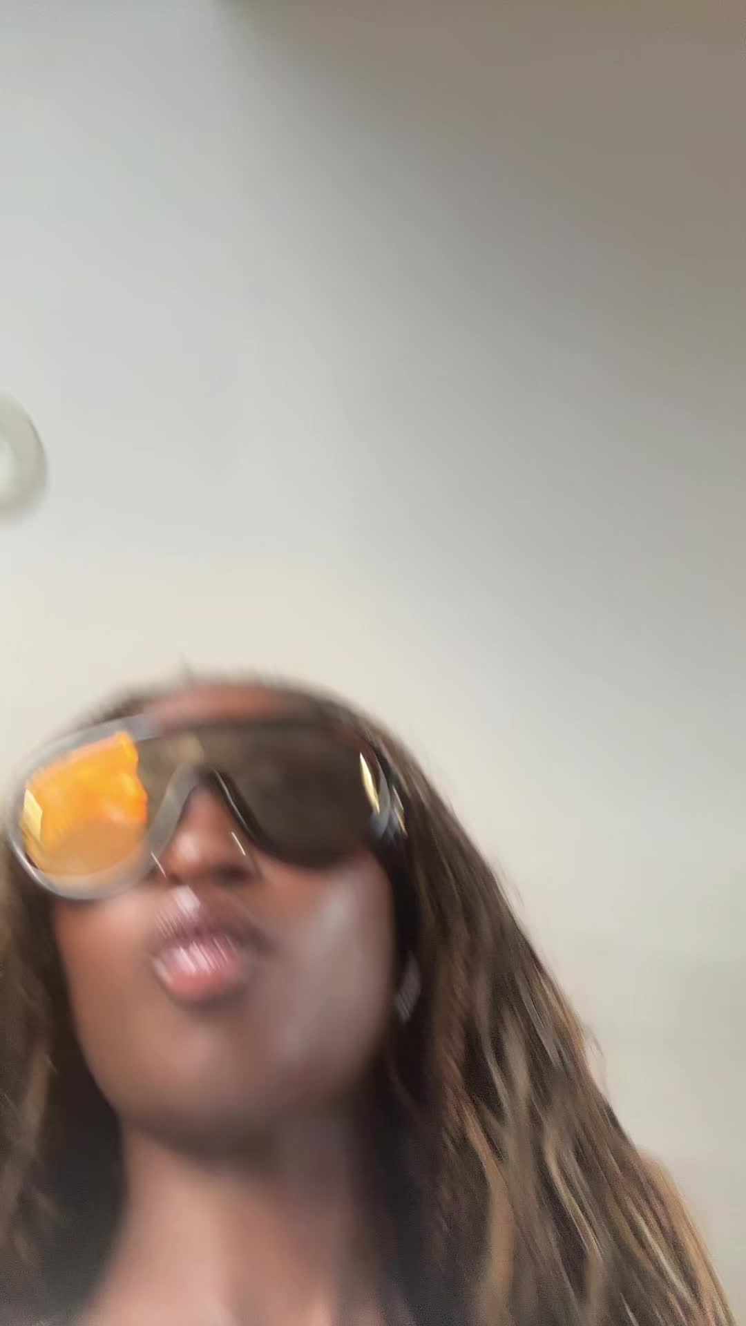 @KR