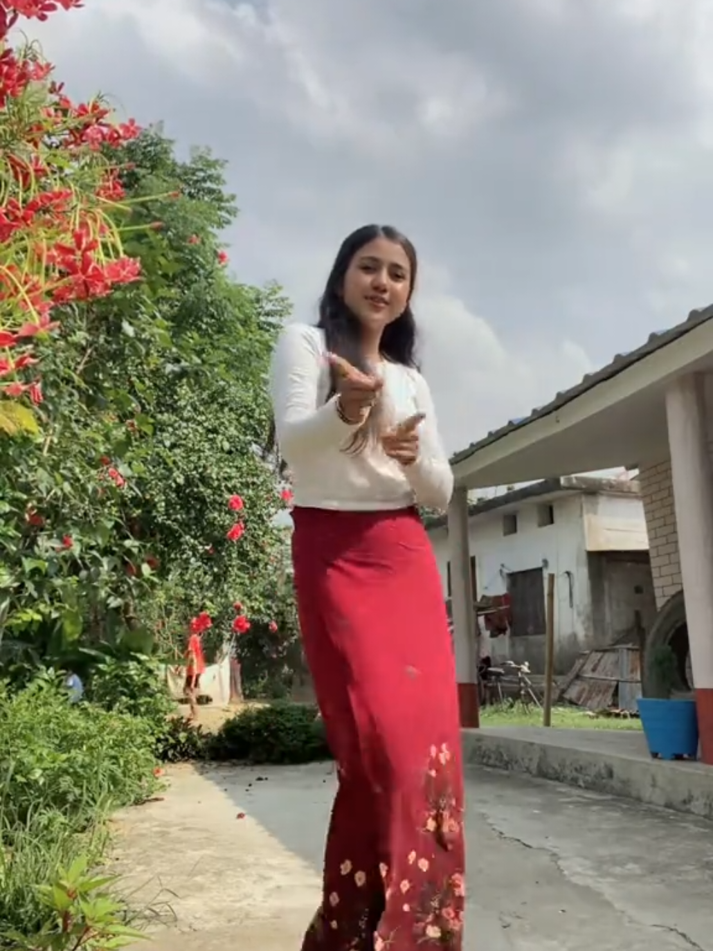 @माेनिका 🌟