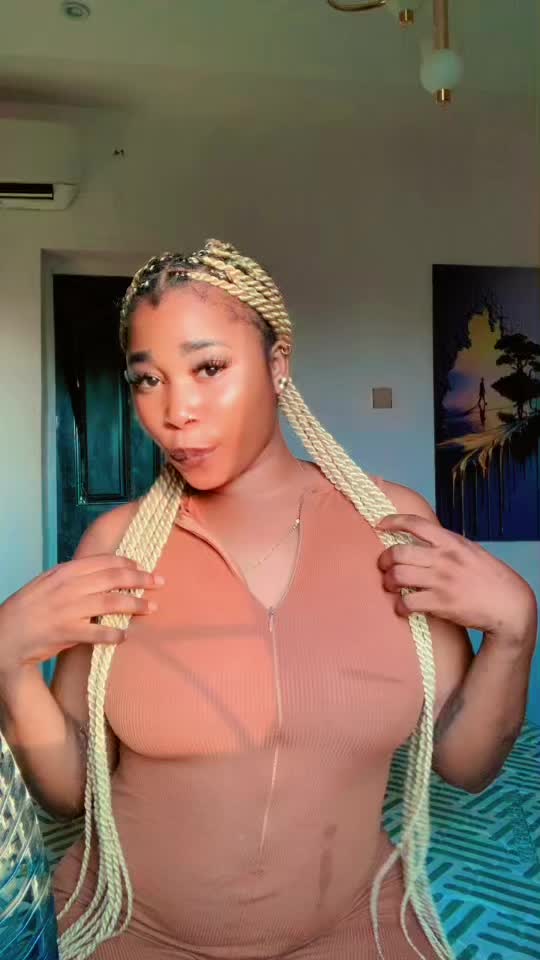 @Iremide_wears