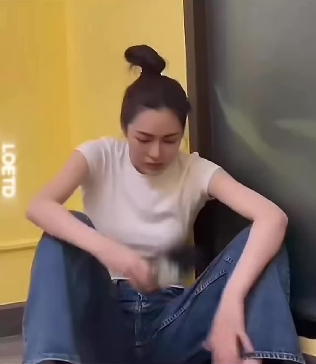 @Crazy.🌈