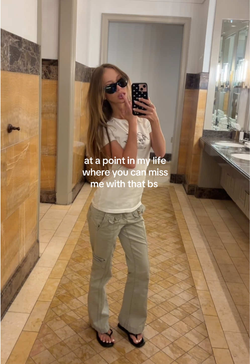 @averymm