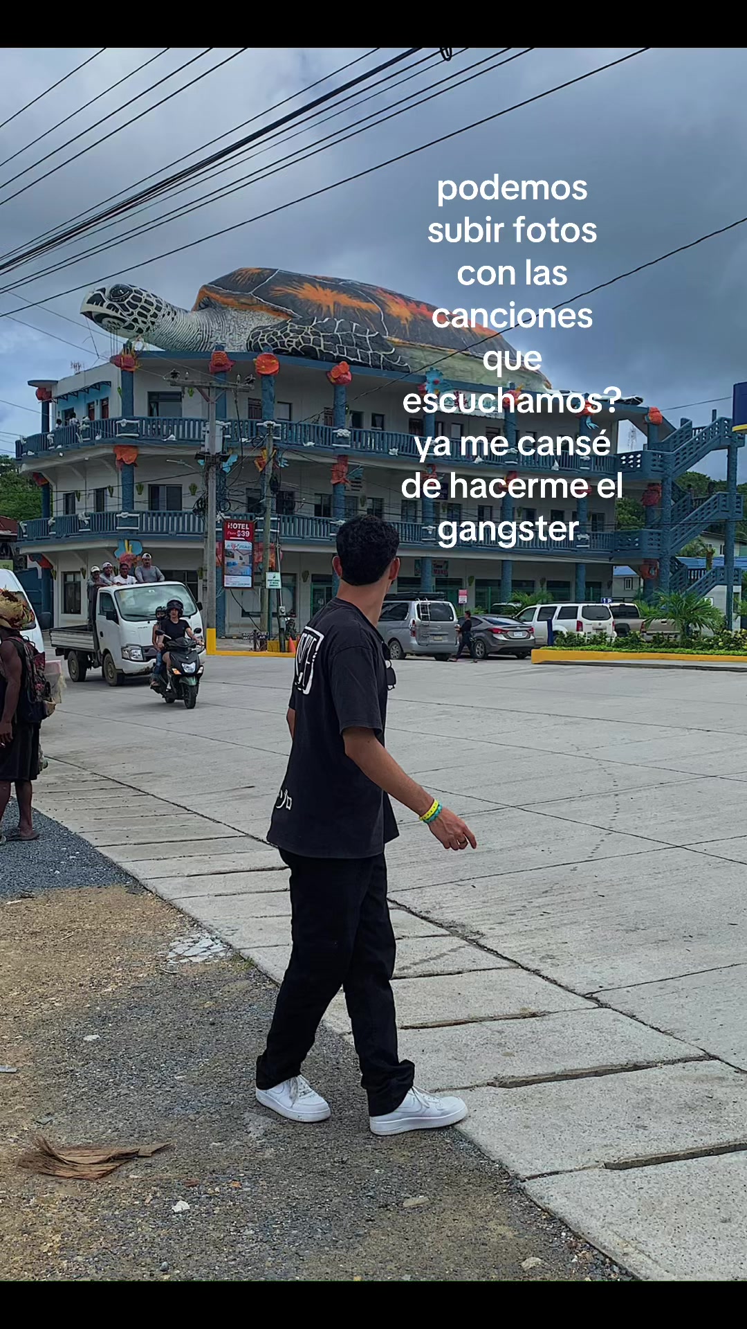 @Huguitooo >|<