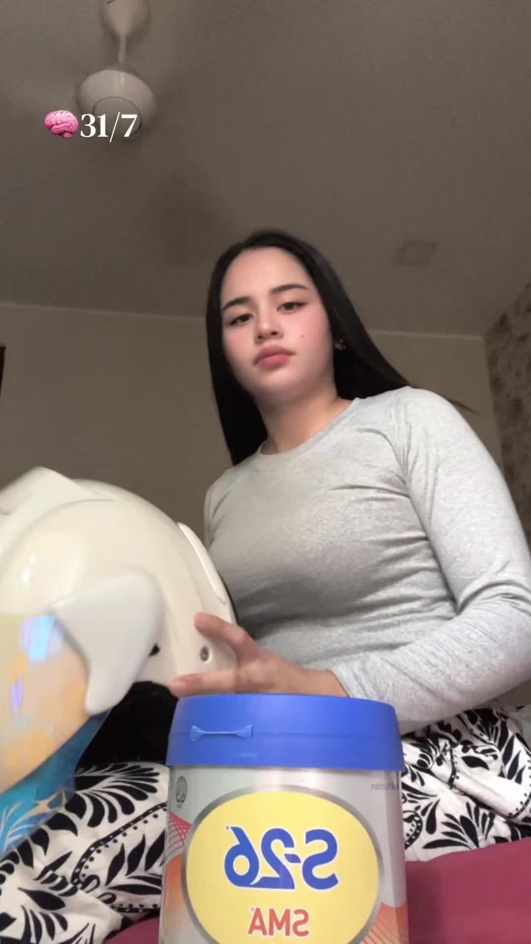 @HazLina.Co