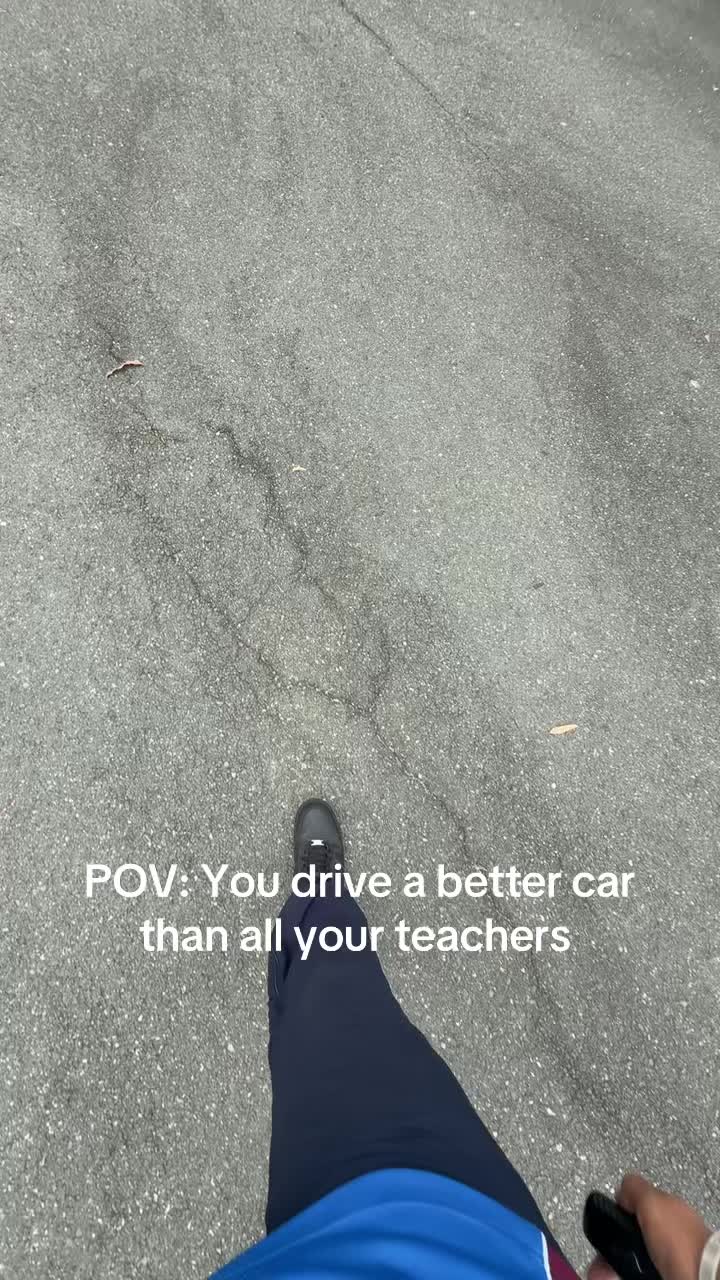 @J ☬