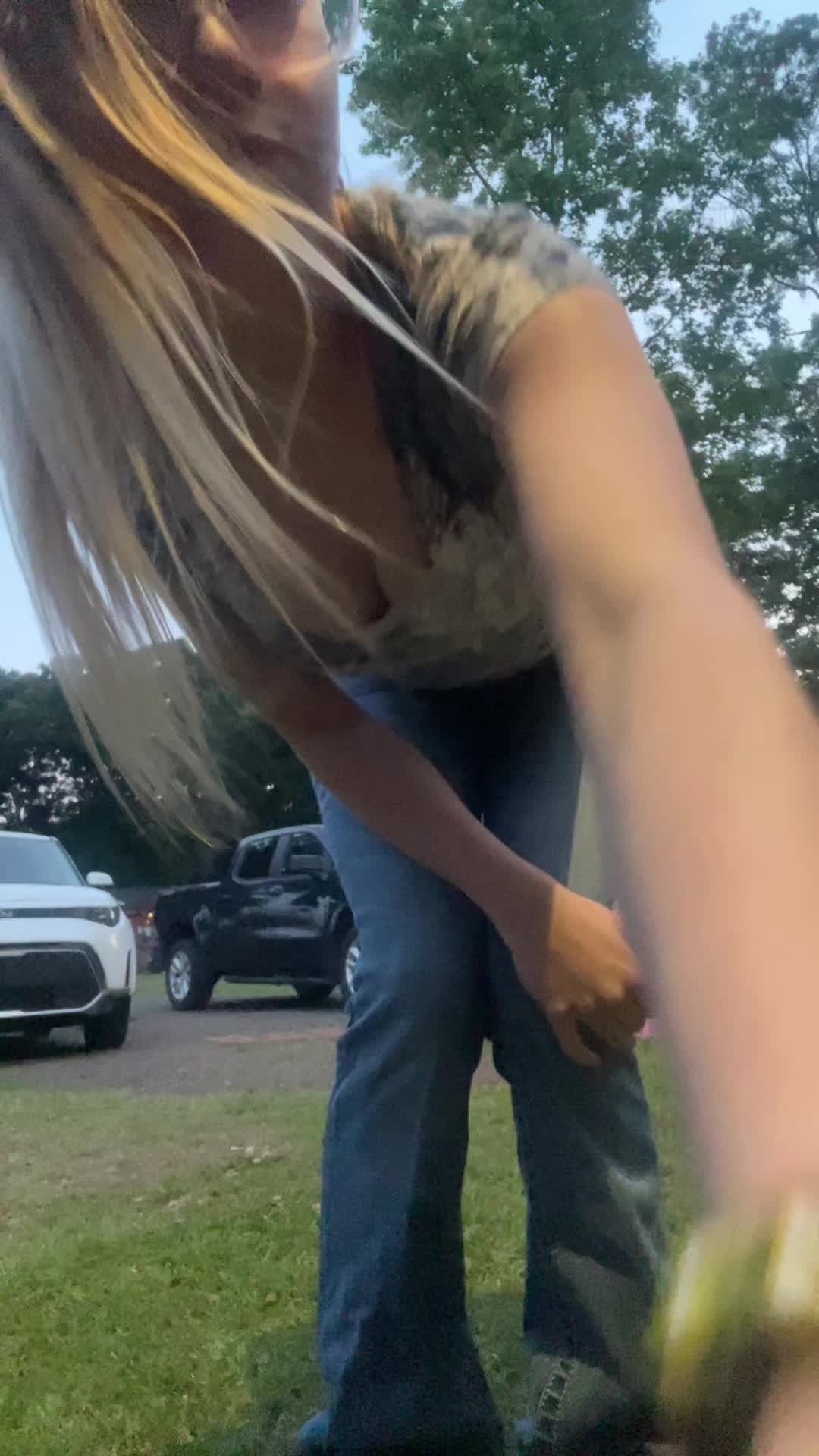 @😻